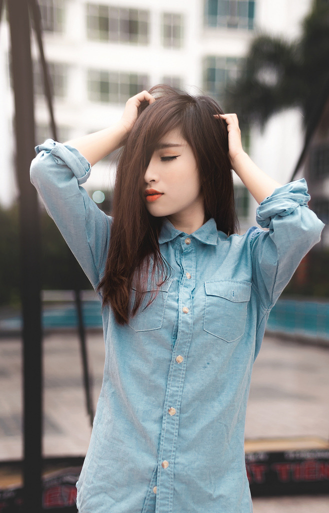 女m被s调教虐玩抽打电影
